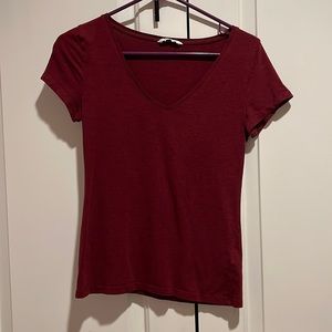 H&M BASIC size S Burgundy V Neck Short Sleeve Tee
